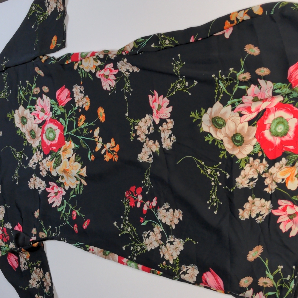 RARE Floral Shirley Kimono - Picture 4 of 5